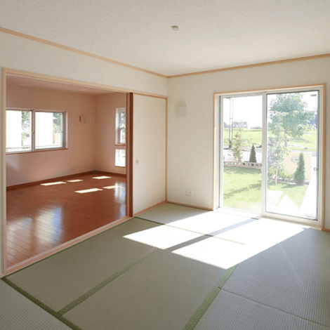笑顔と満足を求めてサービスに奔走する